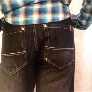 Men’s dark wash jeans